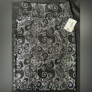 Medium LulaRoe Cassie Skirt